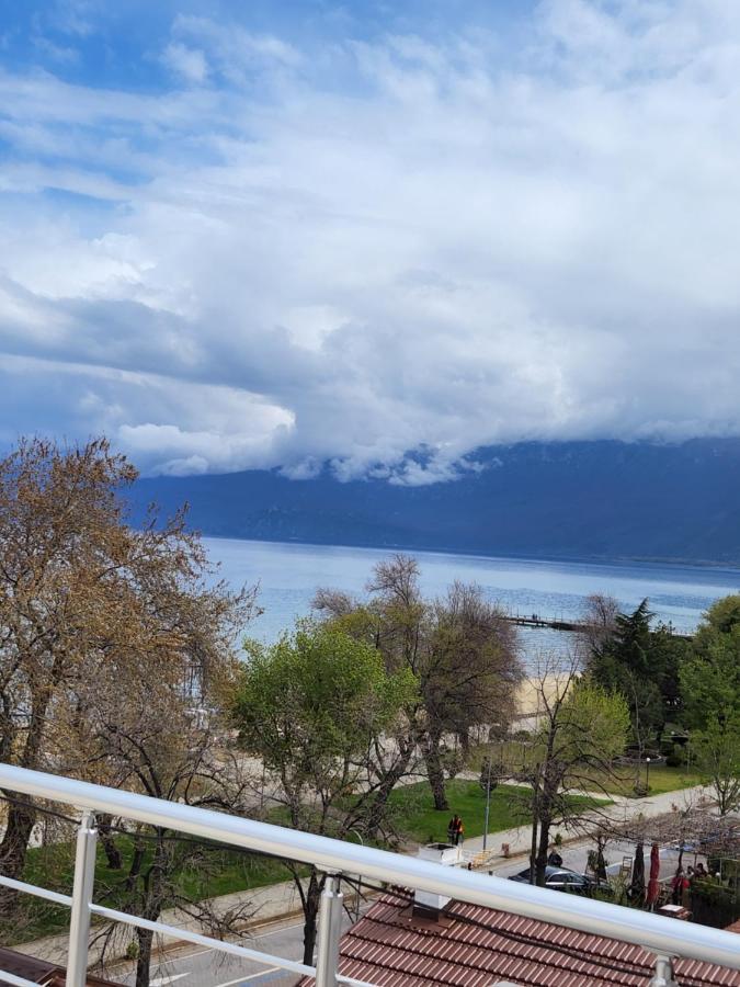 Guesthouse Bimbli Pogradec Exterior foto