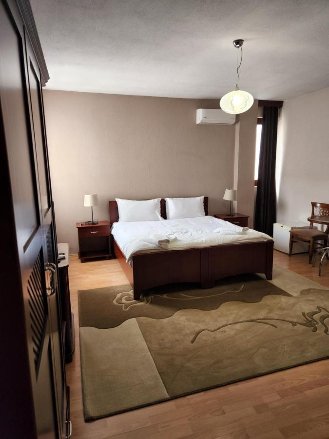 Guesthouse Bimbli Pogradec Exterior foto