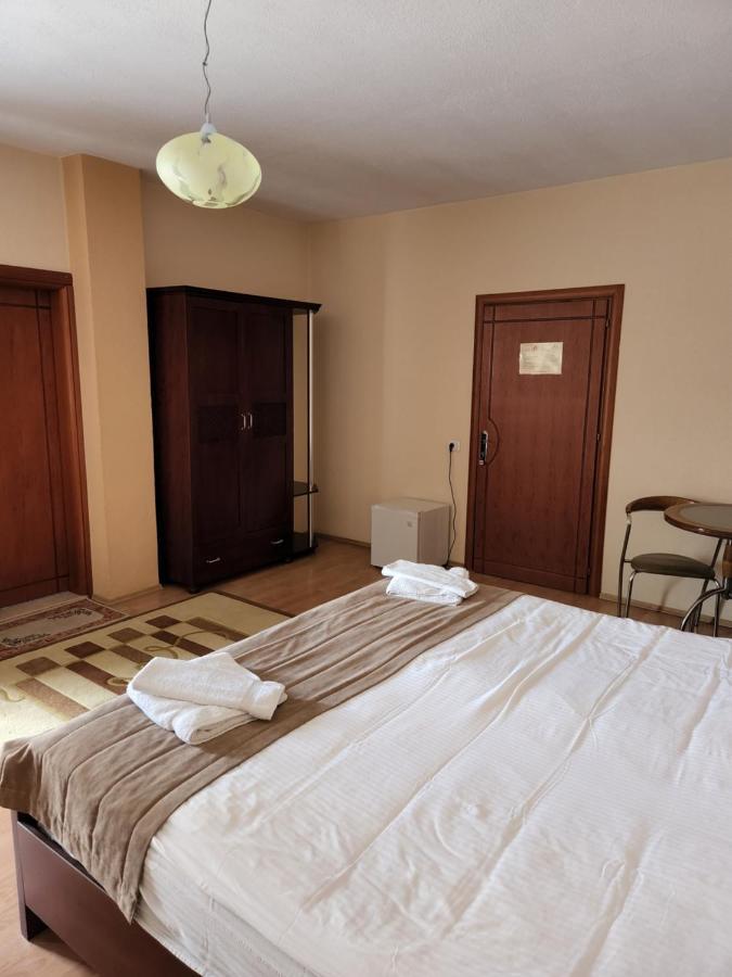 Guesthouse Bimbli Pogradec Exterior foto