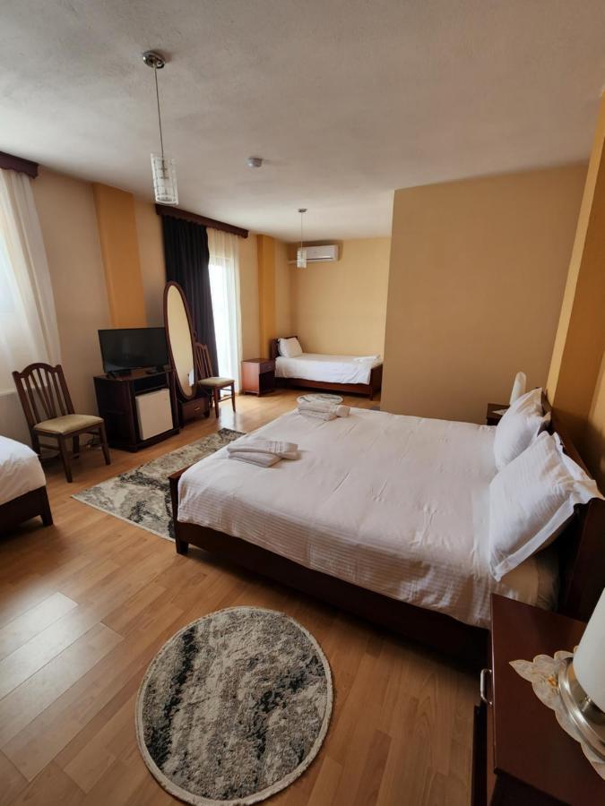 Guesthouse Bimbli Pogradec Exterior foto