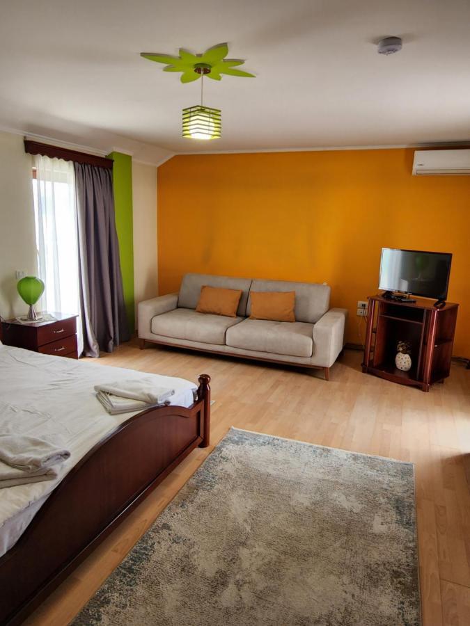 Guesthouse Bimbli Pogradec Exterior foto
