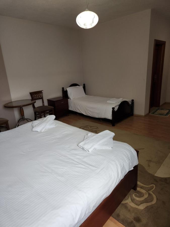 Guesthouse Bimbli Pogradec Exterior foto