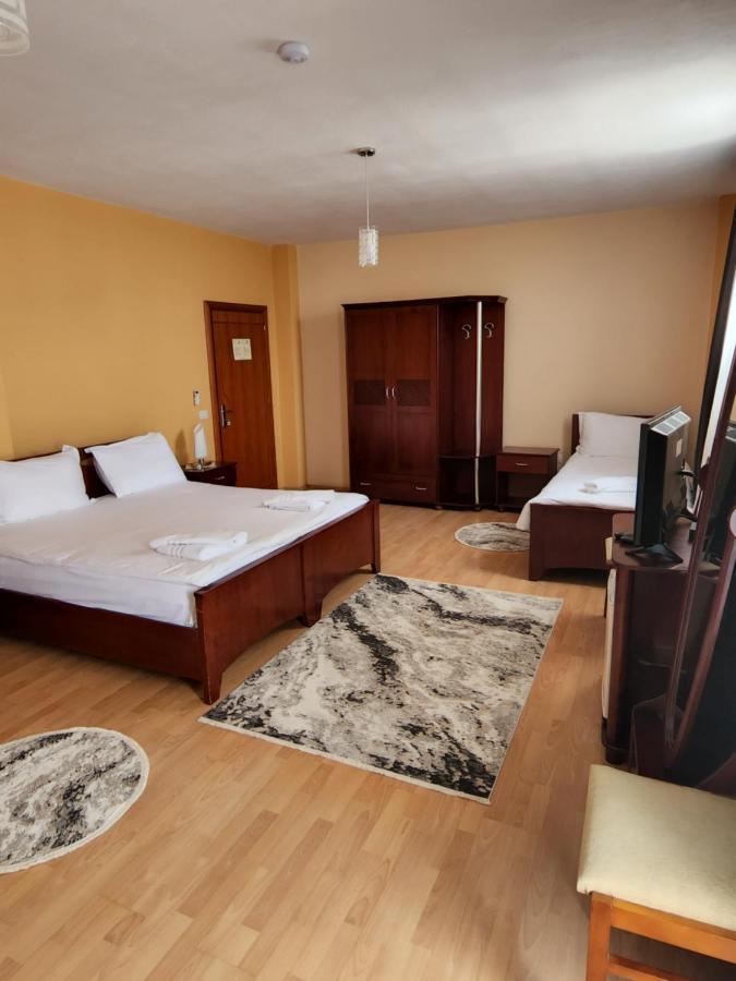 Guesthouse Bimbli Pogradec Exterior foto