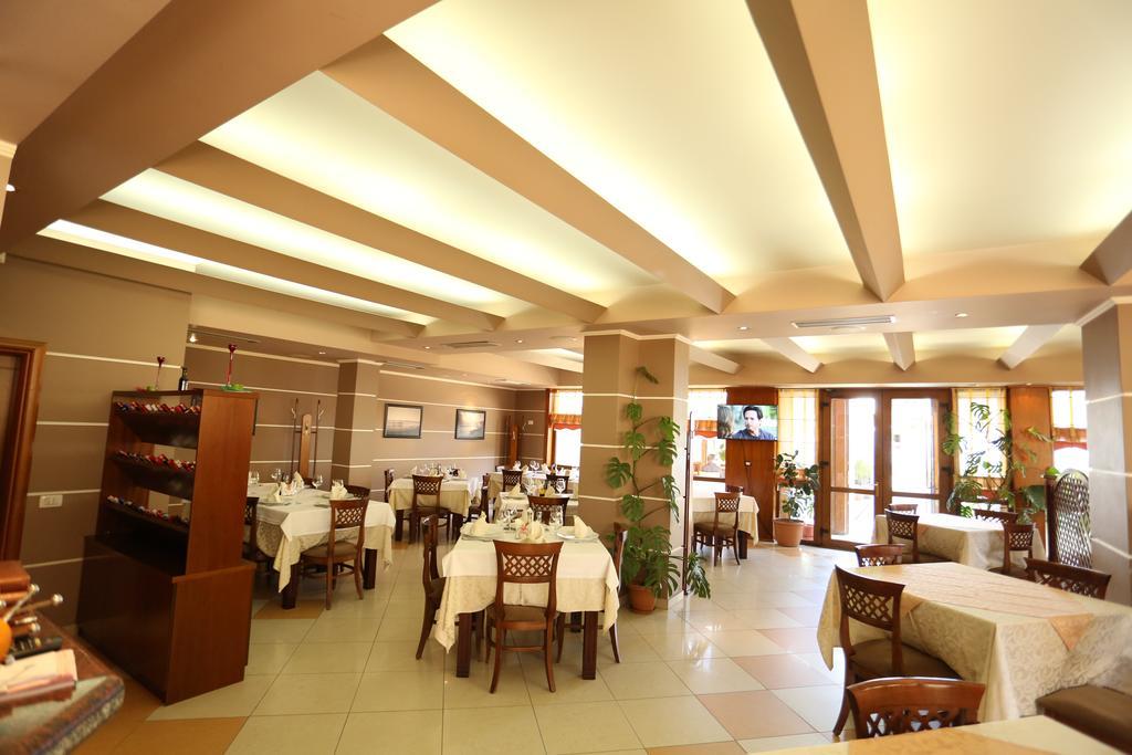 Guesthouse Bimbli Pogradec Exterior foto