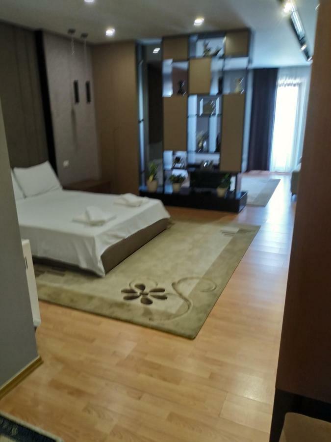 Guesthouse Bimbli Pogradec Exterior foto